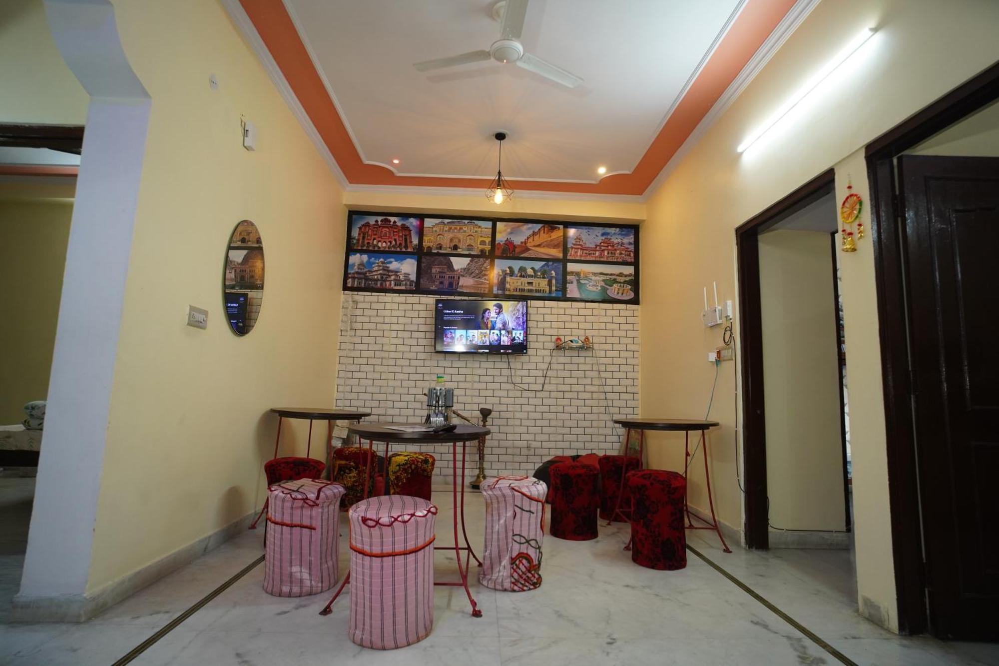 Om Trance Homestay ชัยปุระ ภายนอก รูปภาพ